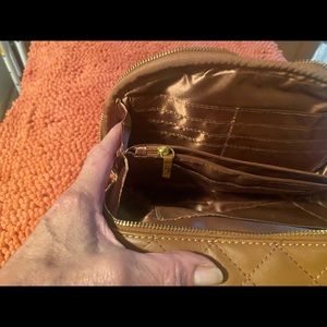 Iman quilted shoulderbag.